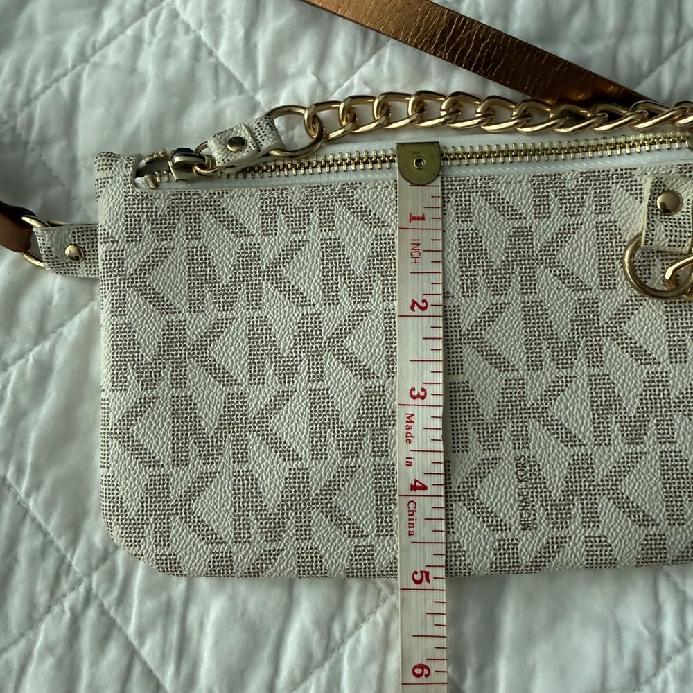 Michael Kors Cream and Brown Belt Bag with Gold Chain - Picture 10 of 10
